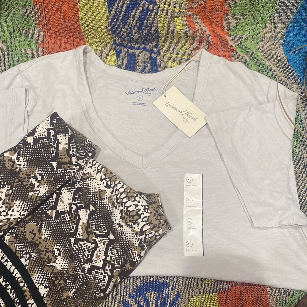 Ladies Bundle 🤎🤍🖤 - Picture 4 of 11